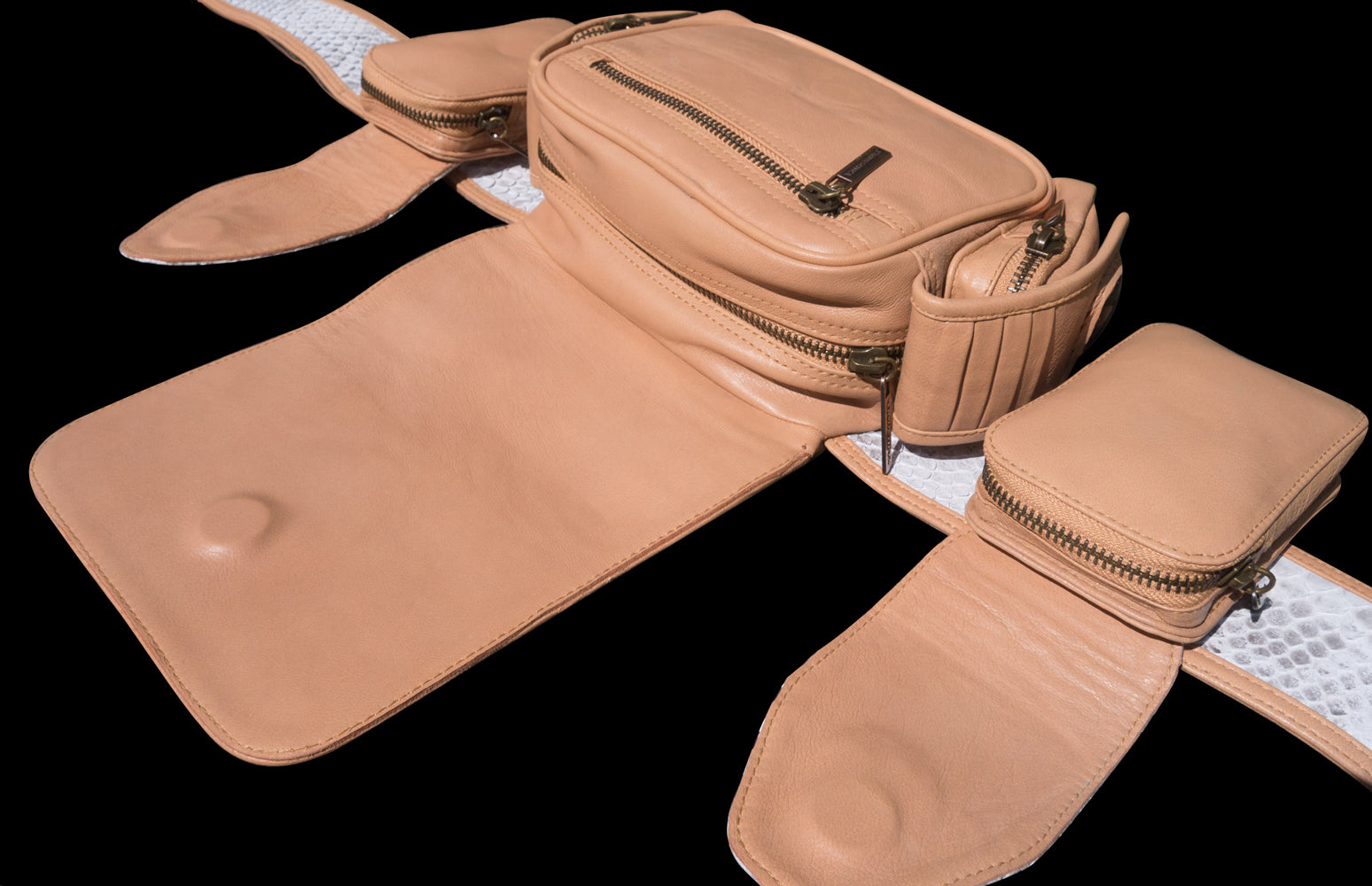 Belt Bag 2.0 | White x Camel