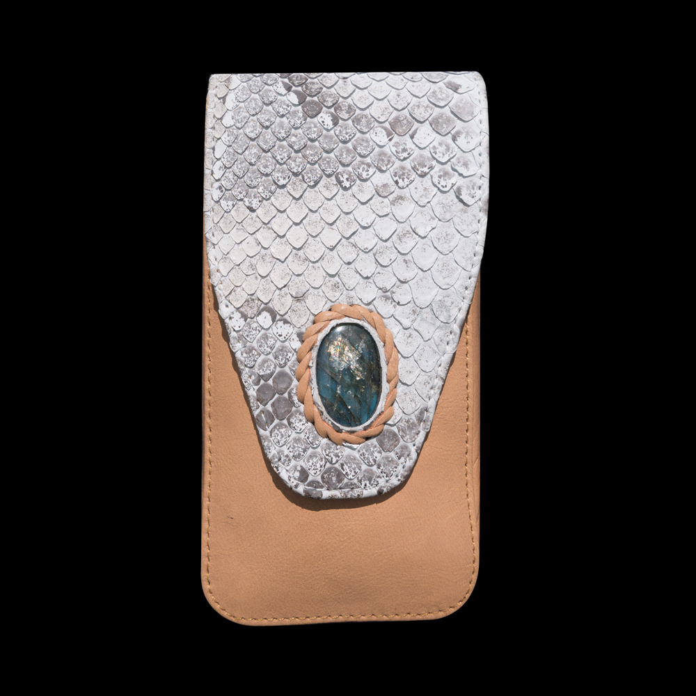 beltbag2_camel-2_1000px