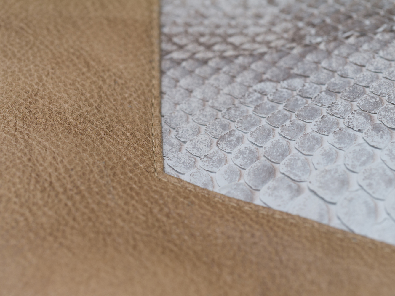 shoulderbag_beige_1_1000px